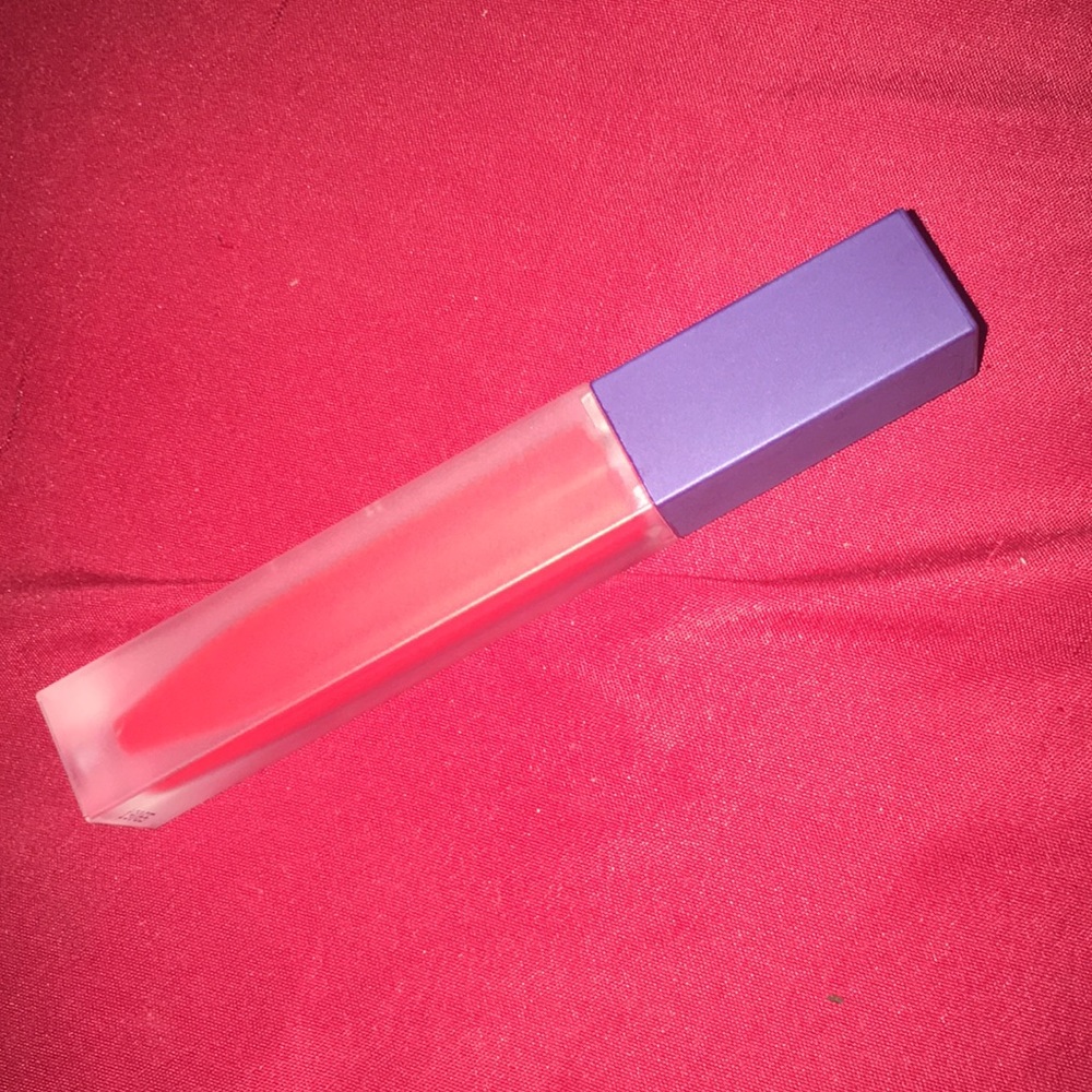 Matte lipstick - Picture 2 of 3